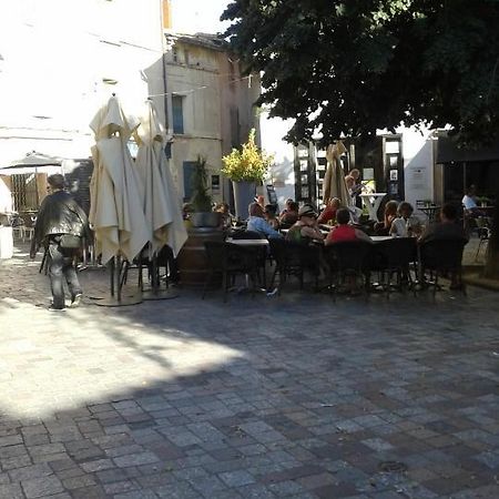 Bienvenue Au Centre Ville Arles Apartment Exterior photo